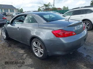 2011 Infiniti G37 with VIN JN1CV6FE8BM952781, listed as a IAAI auction lot 42144510 with 88,126 mi miles. Bid and sale history available at carsss.com. Image 3.
