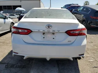 2020 Toyota Camry SE z VIN 4T1G11AK2LU942853, wystawiony jako Copart lot #50082985 z przebiegiem 333 333 mil mil oraz Czysty tytuł • Clean title. Historia ofert i sprzedaży dostępna na DreamBid. Obrazek 6.
