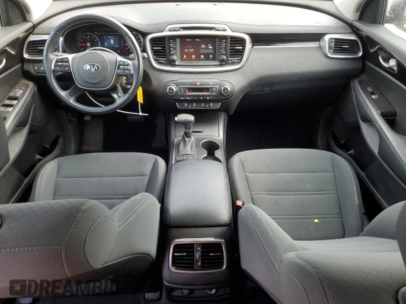 2019 Kia Sorento LX with VIN 5XYPGDA33KG525268, listed as a Copart auction lot 49307155 with 110,945 mi miles and Salvage Title. Bid and sale history available at carsss.com. Image 8.