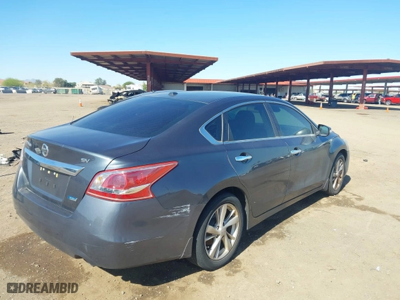 2013 Nissan Altima 2.5 S with VIN 1N4AL3AP0DN530332, listed as a IAAI auction lot 41841707 with 87,096 mi miles. Bid and sale history available at carsss.com. Image 4.