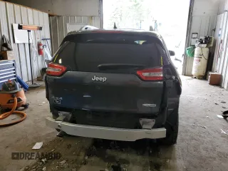 2015 Jeep Cherokee Latitude z VIN 1C4PJMCB1FW630468, wystawiony jako Copart lot #53066305 z przebiegiem 103 260 mil mil oraz Szkoda całkowita • Salvage title. Historia ofert i sprzedaży dostępna na DreamBid. Obrazek 6.