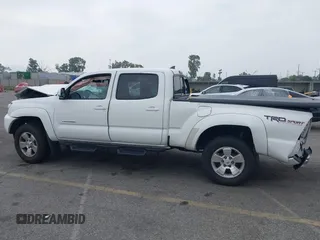 2015 Toyota Tacoma PreRunner with VIN 3TMKU4HN7FM043714, listed as a IAAI auction lot 42179707 with 151,092 mi miles and . Bid and sale history available at DreamBid. Image 15.