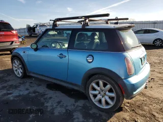 2003 MINI Hardtop S with VIN WMWRE33493TD64204, listed as a Copart auction lot 44604095 with 105,371 mi miles and Clean Title. Bid and sale history available at DreamBid. Image 2.