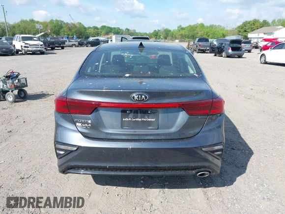 2021 Kia Forte LXS z VIN 3KPF24AD4ME326202, wystawiony jako IAAI lot #42160610 z przebiegiem 63 901 mil mil oraz . Historia ofert i sprzedaży dostępna na DreamBid. Obrazek 17.