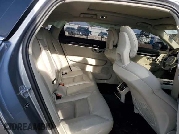2018 Volvo S90 Momentum with VIN LVY982MK0JP033167, listed as a Copart auction lot 82034334 with 101,927 mi miles and Salvage Title. Bid and sale history available at carsss.com. Image 10.
