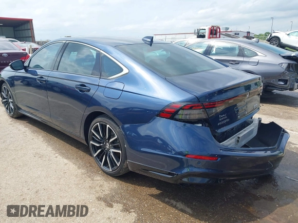 2023 Honda Accord Touring with VIN 1HGCY2F82PA029648, listed as a IAAI auction lot 42145629 with 22,289 mi miles and . Bid and sale history available at DreamBid. Image 3.