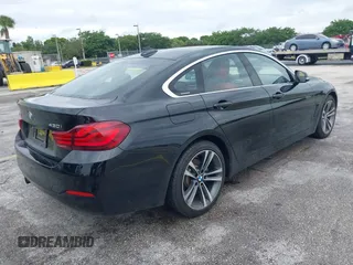 2020 BMW 4 Series 430i xDrive z VIN WBA4J3C08LBL11466, wystawiony jako IAAI lot #42253559 z przebiegiem 26 838 mil mil oraz . Historia ofert i sprzedaży dostępna na DreamBid. Obrazek 4.