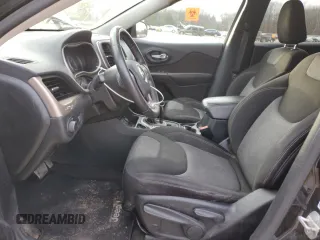 2015 Jeep Cherokee Sport z VIN 1C4PJLAB0FW684101, wystawiony jako Copart lot #87478344 z przebiegiem 160 386 mil mil oraz Szkoda całkowita • Salvage title. Historia ofert i sprzedaży dostępna na DreamBid. Obrazek 7.