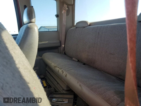 1998 Chevrolet Silverado 1500 with VIN 1GCEK19R2WE133619, listed as a Copart auction lot 55303545 with 200,306 mi miles and Salvage Title. Bid and sale history available at DreamBid. Image 10.