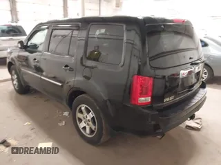 2009 Honda Pilot Touring with VIN 5FNYF48939B041166, listed as a IAAI auction lot 42098397 with 228,305 mi miles and . Bid and sale history available at carsss.com. Image 3.