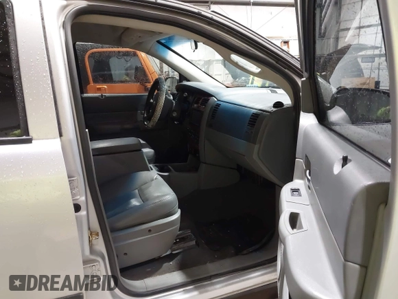 2006 Dodge Durango SLT with VIN 1D4HB48N86F190899, listed as a IAAI auction lot 41463177 with 217,574 mi miles and . Bid and sale history available at DreamBid. Image 5.