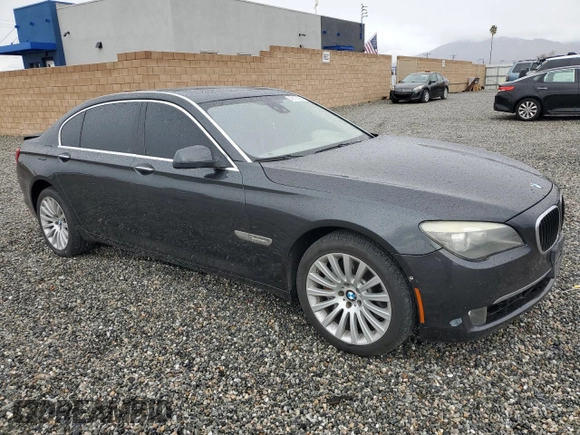 2009 BMW 7 Series 750Li z VIN WBAKB83579CY57269, wystawiony jako Copart lot #42173805 z przebiegiem 140 815 mil mil oraz Szkoda całkowita • Salvage title. Historia ofert i sprzedaży dostępna na DreamBid. Obrazek 4.