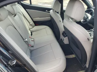 2023 Genesis G70 2.0T z VIN KMTG34TA4PU121426, wystawiony jako Copart lot #52968245 z przebiegiem 27 888 mil mil oraz Tytuł czysty. Historia ofert i sprzedaży dostępna na DreamBid. Obrazek 10.