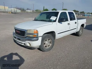 2006 GMC Sierra 1500 SLT with VIN 2GTEK13Z461260138, listed as a IAAI auction lot 41905141 with 382,152 mi miles. Bid and sale history available at carsss.com. Image 2.