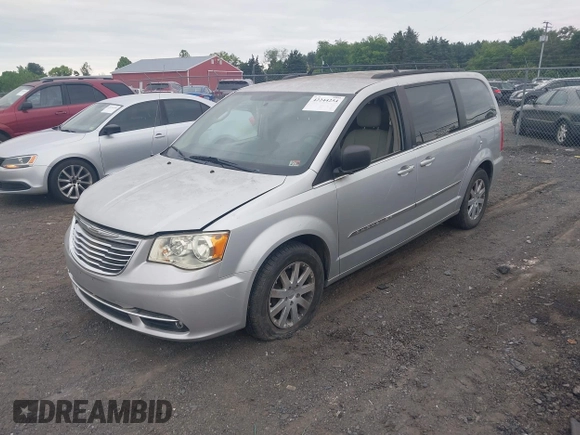 2011 Chrysler Town & Country Touring L z VIN 2A4RR8DG5BR611213, wystawiony jako IAAI lot #42244254 z przebiegiem 161 330 mil mil oraz . Historia ofert i sprzedaży dostępna na DreamBid. Obrazek 2.