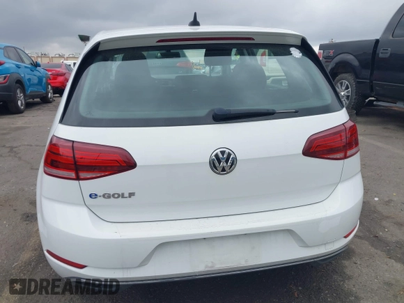 2019 Volkswagen Golf SE z VIN WVWKR7AU6KW910647, wystawiony jako IAAI lot #41502997 z przebiegiem 20 649 mil mil oraz . Historia ofert i sprzedaży dostępna na DreamBid. Obrazek 16.