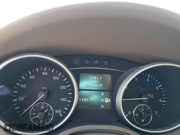 2010 Mercedes-Benz M 550 with VIN 4JGBB7CB8AA602077, listed as a Copart auction lot 83598804 with 111,633 mi miles and Salvage Title. Bid and sale history available at DreamBid. Image 9.