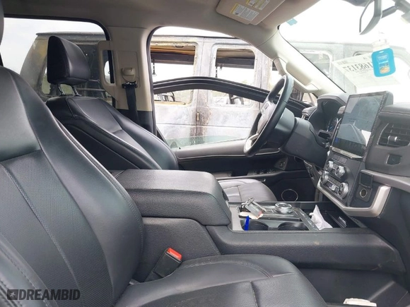 2023 Ford Expedition Max XLT with VIN 1FMJK1H85PEA03807, listed as a IAAI auction lot 41683137 with 42,326 mi miles. Bid and sale history available at carsss.com. Image 5.
