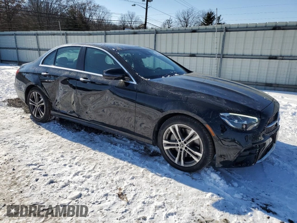 2021 Mercedes-Benz E-Class E 350 with VIN W1KZF8EB1MA935256, listed as a Copart auction lot 42143165 with 10,072 mi miles and Salvage Title. Bid and sale history available at carsss.com. Image 4.