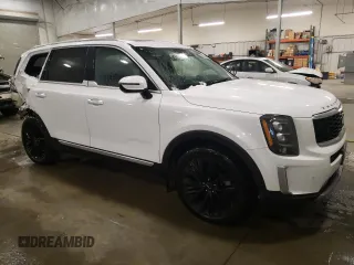 2022 Kia Telluride SX with VIN 5XYP5DHC3NG290774, listed as a Copart auction lot 44410995 with 31,588 mi miles and Salvage Title. Bid and sale history available at carsss.com. Image 4.