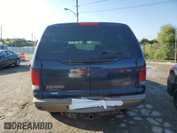 2003 Ford Excursion Eddie Bauer z VIN 1FMNU45S13EB44882, wystawiony jako Copart lot #72880424 z przebiegiem 215 341 mil mil oraz Czysty tytuł • Clean title. Historia ofert i sprzedaży dostępna na DreamBid. Obrazek 6.