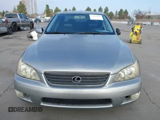 2001 Lexus IS 300 with VIN JTHBD182610018639, listed as a IAAI auction lot 41355976 with 116,575 mi miles. Bid and sale history available at carsss.com. Image 13.