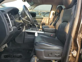 2016 Ram 1500 Laramie z VIN 1C6RR7NM7GS187230, wystawiony jako Copart lot #69066564 z przebiegiem 109 991 mil mil oraz Szkoda całkowita • Salvage title. Historia ofert i sprzedaży dostępna na DreamBid. Obrazek 7.