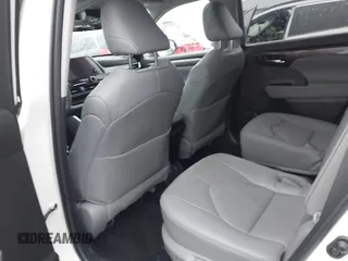 2023 Toyota Highlander L with VIN 5TDKDRBH3PS007987, listed as a IAAI auction lot 41465939 with 17,011 mi miles and . Bid and sale history available at DreamBid. Image 8.