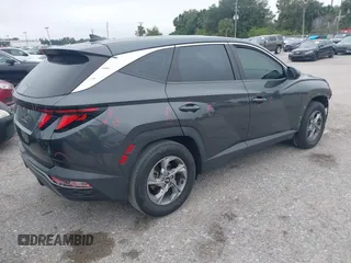 2022 Hyundai Tucson SE with VIN 5NMJA3AE9NH068012, listed as a IAAI auction lot 41173239 with 44,137 mi miles and . Bid and sale history available at carsss.com. Image 4.