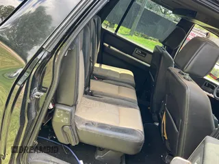2007 Ford Expedition Max Limited with VIN 1FMFK195X7LA09043, listed as a Copart auction lot 64466395 with 162,910 mi miles and Clean title. Bid and sale history available at DreamBid. Image 6.