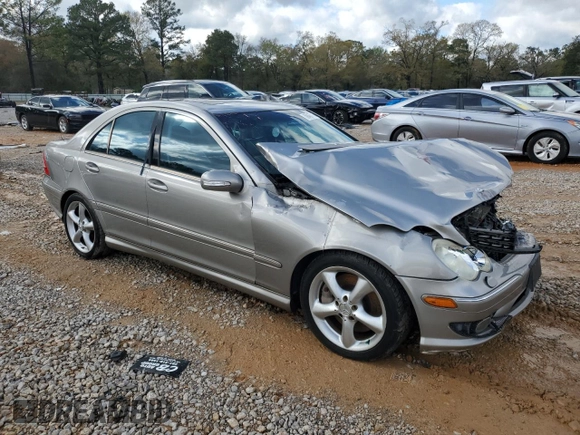 2005 Mercedes-Benz C 230 Kompressor with VIN WDBRF40J95F705498, listed as a Copart auction lot 50466115 with 161,488 mi miles and Salvage title. Bid and sale history available at DreamBid. Image 4.