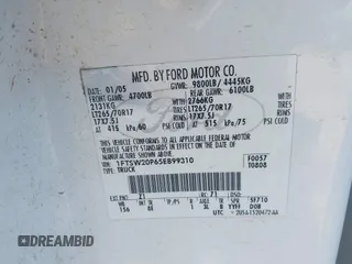 2005 Ford F-250 XL с VIN 1FTSW20P65EB99310, выставлен на аукционе IAAI как лот 42392852 с пробегом Не указан миль и . История ставок и продаж доступна на DreamBid. Изображение 9.
