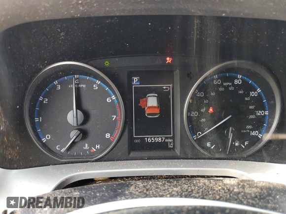 2018 Toyota RAV4 XLE with VIN JTMWFREVXJJ195182, listed as a Copart auction lot 54820055 with 165,987 mi miles and Non repairable. Bid and sale history available at DreamBid. Image 9.