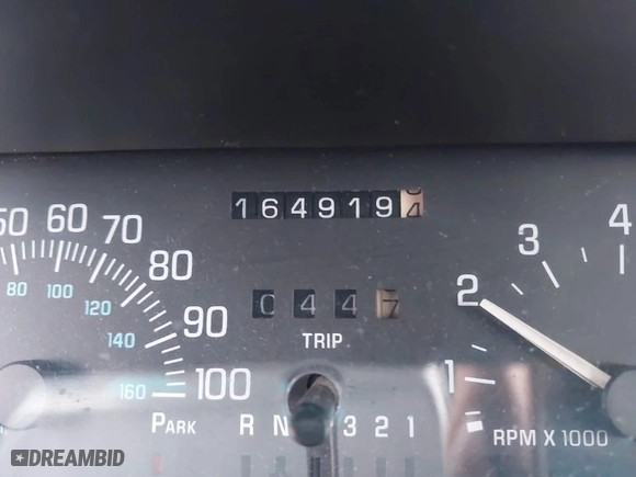 1996 Buick Park Avenue with VIN 1G4CW52K8TH609975, listed as a IAAI auction lot 41740380 with 164,919 mi miles. Bid and sale history available at carsss.com. Image 15.