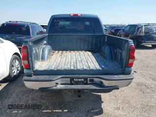 2006 Chevrolet Silverado 1500 LT1 with VIN 2GCEK13T961173184, listed as a IAAI auction lot 41864254 with 700,443 mi miles. Bid and sale history available at carsss.com. Image 15.