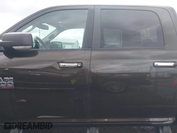 2014 Ram 2500 Big Horn with VIN 3C6UR5DJ4EG189320, listed as a IAAI auction lot 42287502 with 163,728 mi miles and . Bid and sale history available at DreamBid. Image 14.