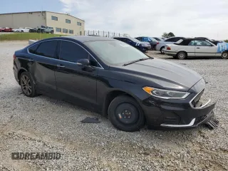 2019 Ford Fusion SEL with VIN 3FA6P0CD3KR116452, listed as a Copart auction lot 52957975 with 160,894 mi miles and Clean Title. Bid and sale history available at carsss.com. Image 4.