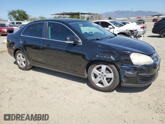 2009 Volkswagen Jetta Sedan SE with VIN 3VWRZ71K39M092542, listed as a Copart auction lot 53070675 with 101,209 mi miles and Salvage Title. Bid and sale history available at carsss.com. Image 4.