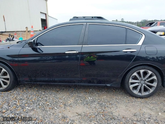 2014 Honda Accord Sedan Sport with VIN 1HGCR2F51EA020875, listed as a IAAI auction lot 41628996 with 177,512 mi miles. Bid and sale history available at carsss.com. Image 15.