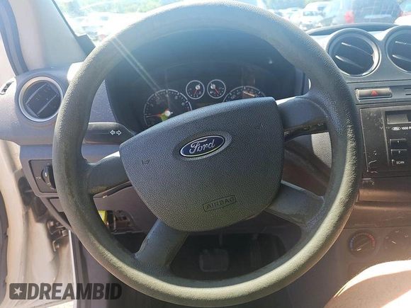 2010 Ford Transit Connect z VIN NM0KS9AN4AT022226, wystawiony jako IAAI lot #42573160 z przebiegiem 108 419 mil mil oraz . Historia ofert i sprzedaży dostępna na DreamBid. Obrazek 10.