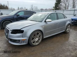 2008 Audi RS 4 z VIN WUADU78E78N900345, wystawiony jako Copart lot #45153045 z przebiegiem 142 835 mil mil oraz Szkody całkowita. Historia ofert i sprzedaży dostępna na DreamBid. Obrazek 1.