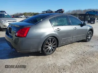 2006 Nissan Maxima 3.5 SL with VIN 1N4BA41E56C824340, listed as a IAAI auction lot 41425919 with 298,407 mi miles. Bid and sale history available at carsss.com. Image 4.