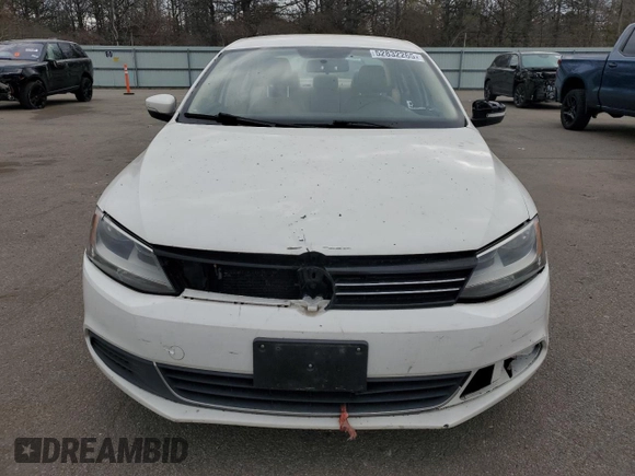 2013 Volkswagen Jetta SE with VIN 3VWDP7AJ3DM210251, listed as a Copart auction lot 52832265 with 151,190 mi miles and Clean title. Bid and sale history available at DreamBid. Image 5.