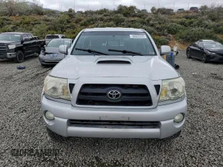 2005 Toyota Tacoma PreRunner with VIN 5TETU62NX5Z030725, listed as a Copart auction lot 56920335 with 262,379 mi miles and Salvage title. Bid and sale history available at DreamBid. Image 5.