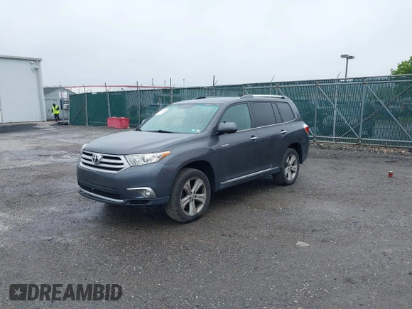2012 Toyota Highlander Limited с VIN 5TDDK3EH6CS107339, выставлен на аукционе IAAI как лот 42219363 с пробегом 150 959 миль миль и . История ставок и продаж доступна на DreamBid. Изображение 17.