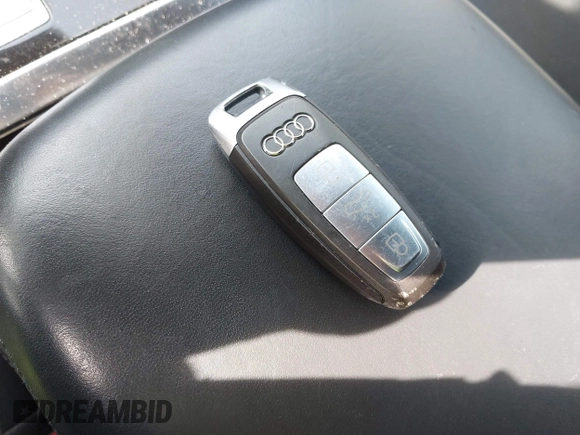 2019 Audi Q8 Prestige z VIN WA1CVAF16KD023972, wystawiony jako IAAI lot #41774864 z przebiegiem 85 314 mil mil oraz . Historia ofert i sprzedaży dostępna na DreamBid. Obrazek 11.