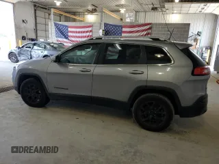 2016 Jeep Cherokee Latitude with VIN 1C4PJMCSXGW180482, listed as a Copart auction lot 60639315 with 118,164 mi miles and Salvage title. Bid and sale history available at DreamBid. Image 2.
