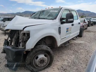 2018 Ford F-350 XL with VIN 1FD8W3HT0JEB13223, listed as a Copart auction lot 59440275 with Not provided miles and Salvage title. Bid and sale history available at DreamBid. Image 1.