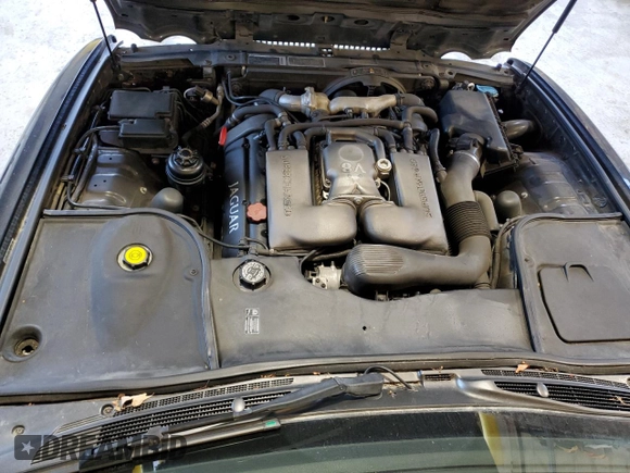 2001 Jaguar XJ with VIN SAJDA25B01MF26440, listed as a Copart auction lot 83933224 with 124,873 mi miles and Clean Title. Bid and sale history available at DreamBid. Image 11.