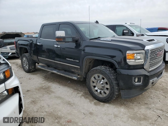 2019 GMC Sierra 2500HD Denali with VIN 1GT12SEY3KF127706, listed as a Copart auction lot 45339035 with 0 mi miles and Salvage Title. Bid and sale history available at carsss.com. Image 4.
